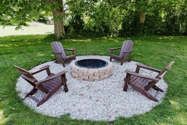 2006 Bedford Court, Huntington, IN 46750