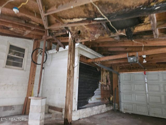 722 Trenton St, Harriman, TN 37748