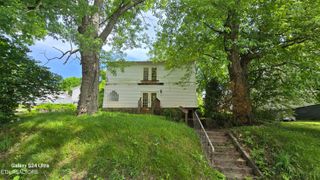 722 Trenton St, Harriman, TN 37748