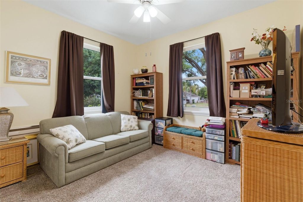 Image 18 of property listing at 3510 HUNTERS TRAIL CIRCLE, Eustis, FL 32726