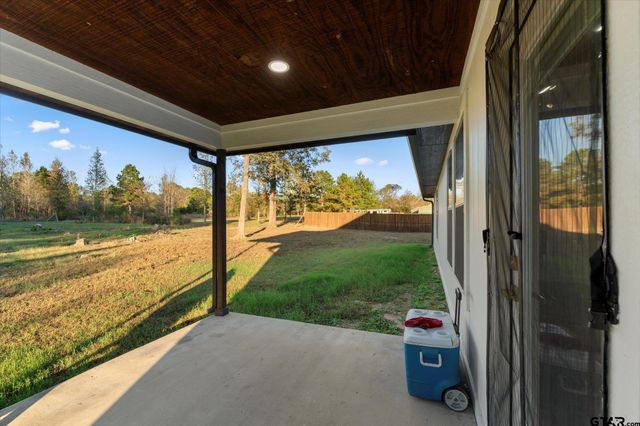 70 Prosperity Dr, Pittsburg, TX 75686
