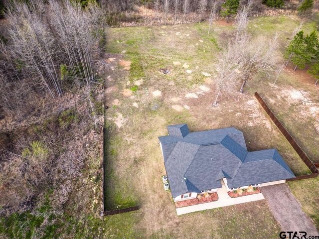 70 Prosperity Dr, Pittsburg, TX 75686