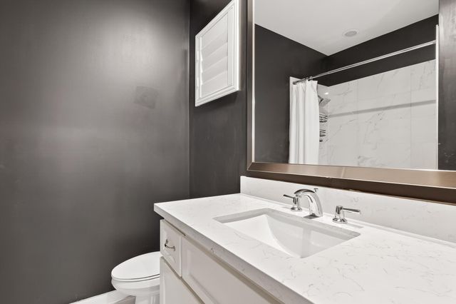 122 Gateway Park Place, Spring, TX 77380