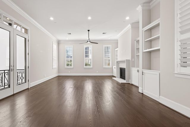 122 Gateway Park Place, Spring, TX 77380