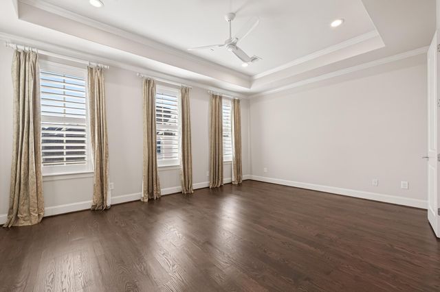 122 Gateway Park Place, Spring, TX 77380