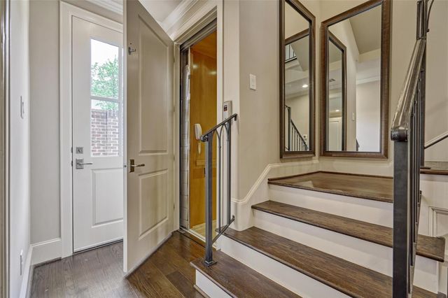 122 Gateway Park Place, Spring, TX 77380