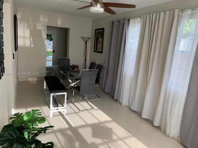 1630 N 68th Ave, Hollywood, FL 33024