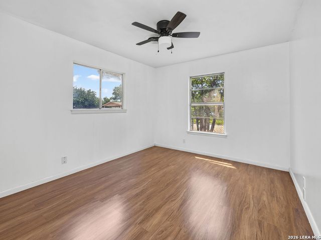 8011 Pistol Ln, San Antonio, TX 78227