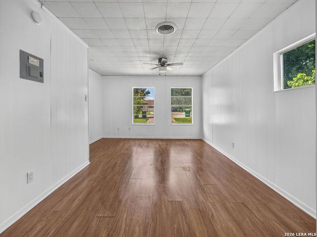 8011 Pistol Ln, San Antonio, TX 78227