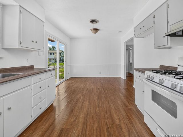 8011 Pistol Ln, San Antonio, TX 78227