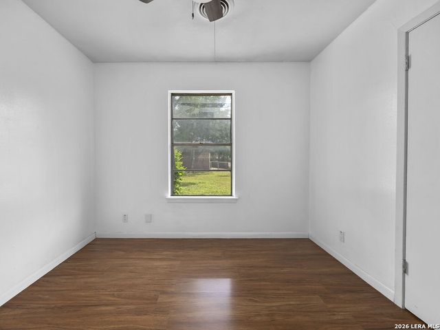 8011 Pistol Ln, San Antonio, TX 78227