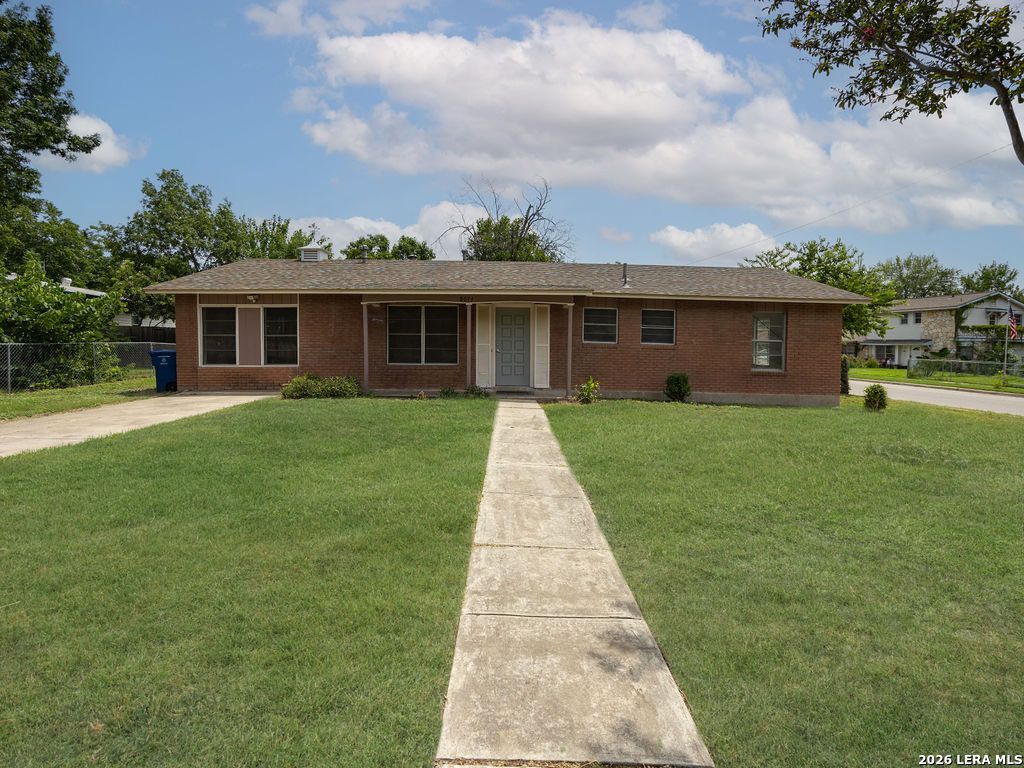 8011 Pistol Ln, San Antonio, TX 78227