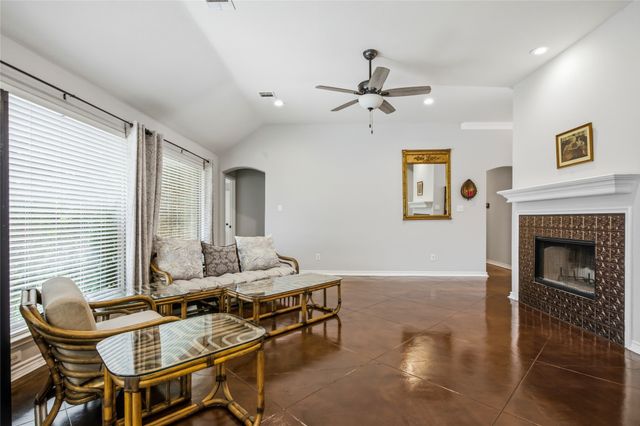 616 Cottonwood Trail, Keller, TX 76248