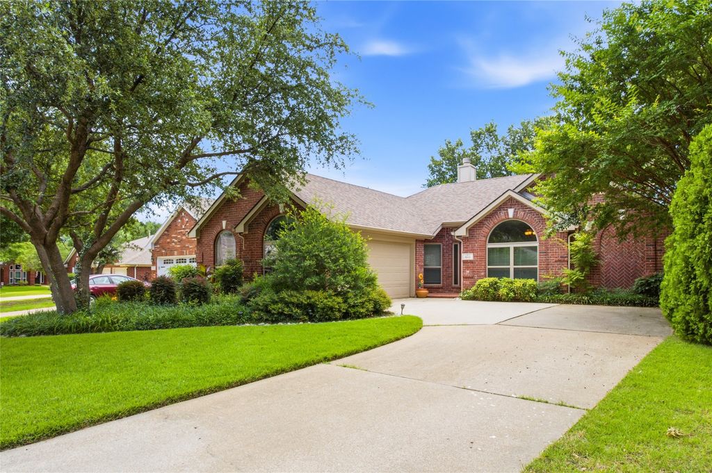 616 Cottonwood Trail, Keller, TX 76248