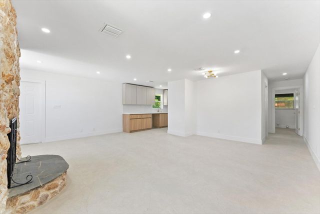 6873 S PLYMOUTH Drive S, Lake Worth, FL 33462