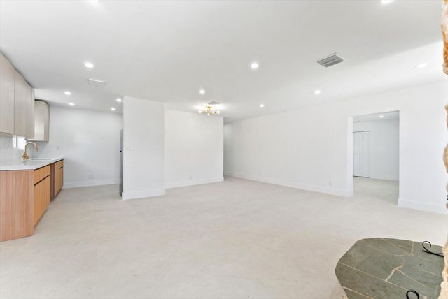 6873 S PLYMOUTH Drive S, Lake Worth, FL 33462