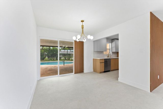 6873 S PLYMOUTH Drive S, Lake Worth, FL 33462