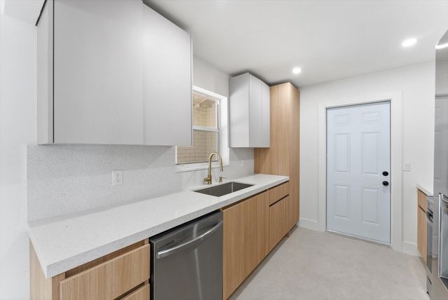 6873 S PLYMOUTH Drive S, Lake Worth, FL 33462