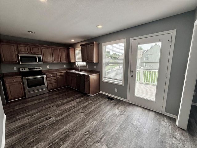3844 N 123rd Street, Kansas City, KS 66109
