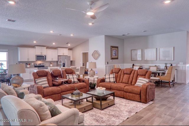 5 PECAN RIDGE Court, Jacksonville, FL 32218