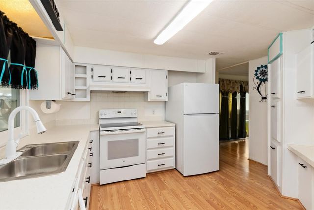 3301 GOLDFINCH LANE, Englewood, FL 34224