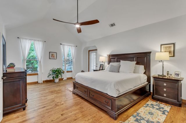 100 N Edgewater Drive, Highland Village, TX 75077