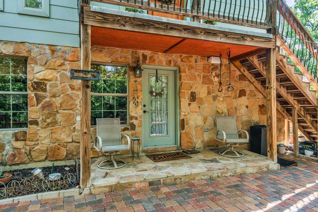 100 N Edgewater Drive, Highland Village, TX 75077