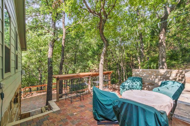 100 N Edgewater Drive, Highland Village, TX 75077