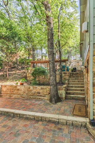 100 N Edgewater Drive, Highland Village, TX 75077