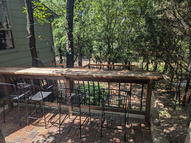 100 N Edgewater Drive, Highland Village, TX 75077