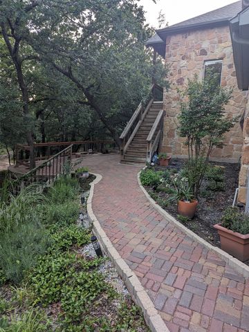 100 N Edgewater Drive, Highland Village, TX 75077