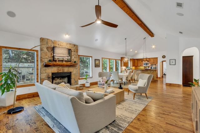 100 N Edgewater Drive, Highland Village, TX 75077