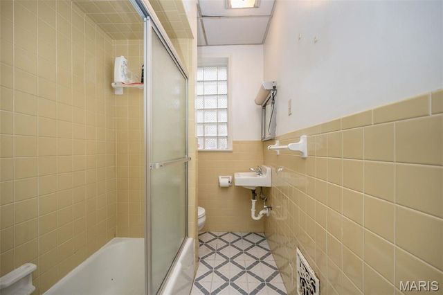 5208 Gresham Avenue, St Louis, MO 63109