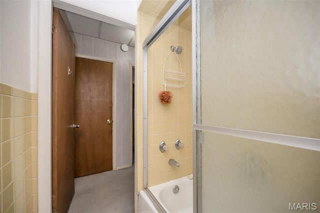 5208 Gresham Avenue, St Louis, MO 63109