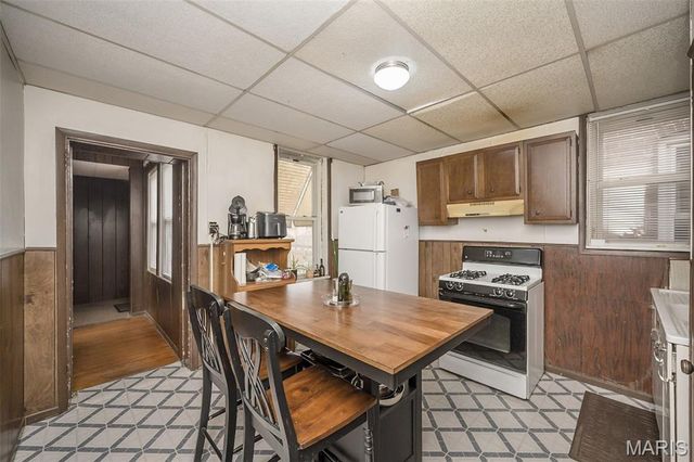 5208 Gresham Avenue, St Louis, MO 63109