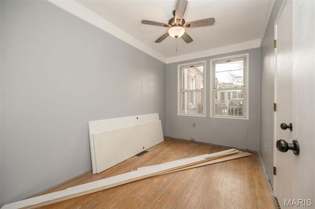5208 Gresham Avenue, St Louis, MO 63109