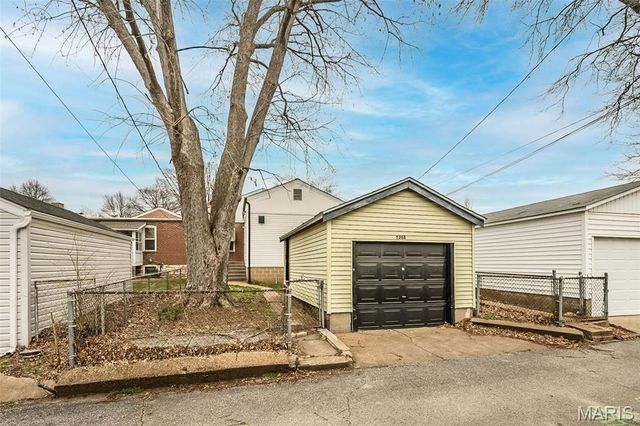 5208 Gresham Avenue, St Louis, MO 63109