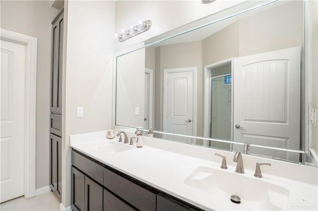 328 Katrina Drive, La Joya, TX 78560