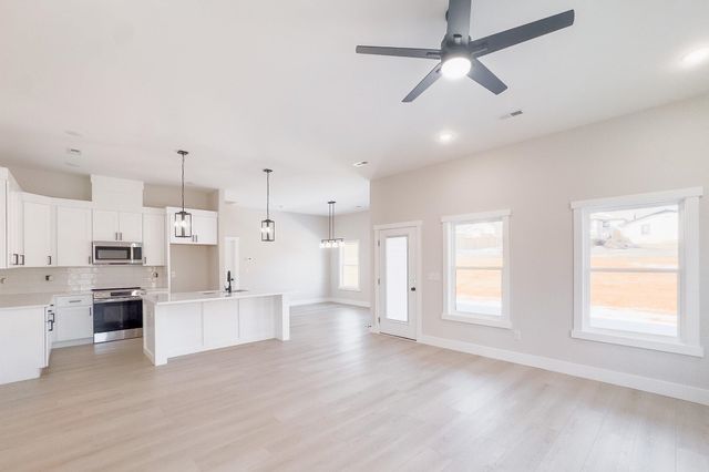 512 E Hayne Street, Woodruff, SC 29388