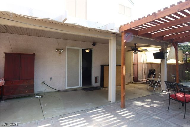 7721 Beach Falls Court, Las Vegas, NV 89149