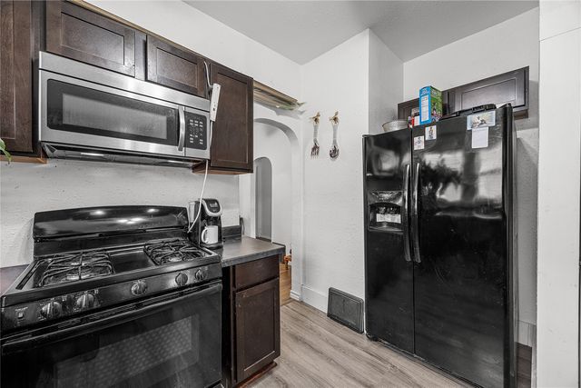 808 Oakland NE, Cedar Rapids, IA 52402