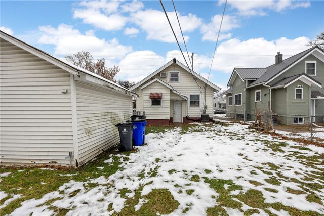 808 Oakland NE, Cedar Rapids, IA 52402