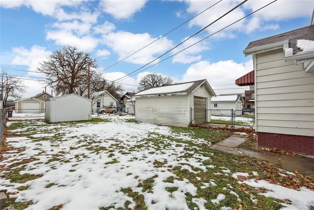 808 Oakland NE, Cedar Rapids, IA 52402