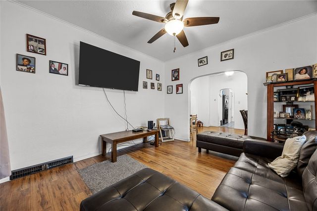 808 Oakland NE, Cedar Rapids, IA 52402