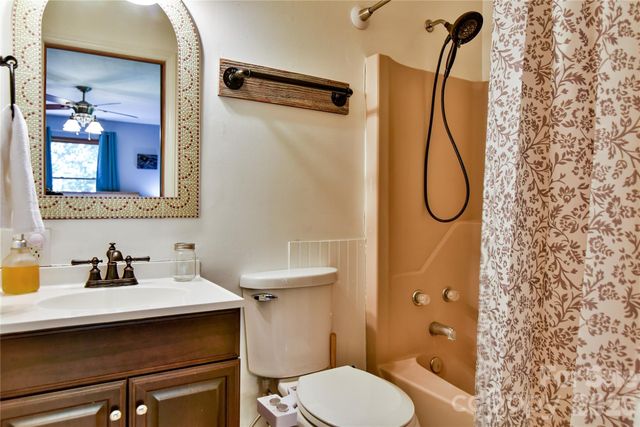 10 Gentry Branch Road, Weaverville, NC 28787