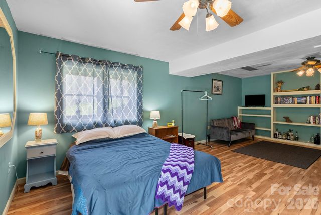 10 Gentry Branch Road, Weaverville, NC 28787