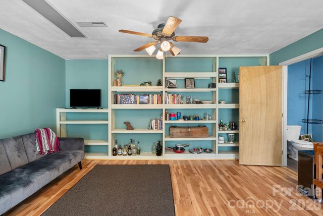 10 Gentry Branch Road, Weaverville, NC 28787