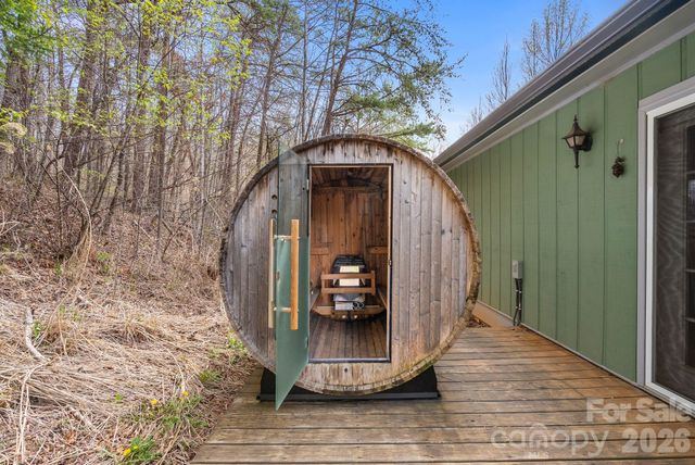 10 Gentry Branch Road, Weaverville, NC 28787