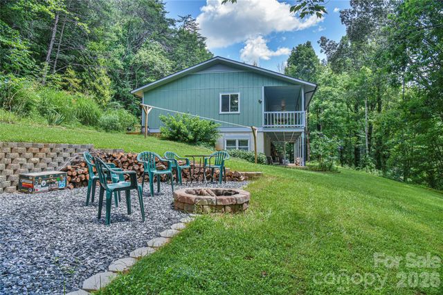 10 Gentry Branch Road, Weaverville, NC 28787