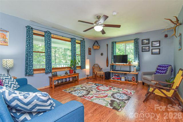 10 Gentry Branch Road, Weaverville, NC 28787